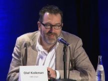 Olaf Kolkman mentre risponde alla domanda di Riviera Oggi