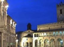 Offida, Piazza del Popolo