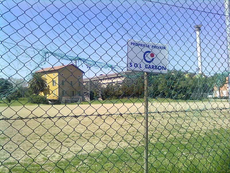 Villa Tofani all'interno dell'area Sgl Carbon 