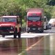 Autocisterna sulla Salaria (foto cdv vigilfuoco AP)