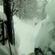 Neve alta tre metri a Valle Castellana, foto scattata dall'interno di una finestra