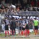 Ascoli-Parma, giocatori bianconeri sotto la Curva (Foto Andrea Giammusso)