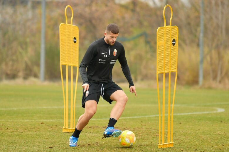 Luca Valzania in allenamento foto Ascoli calcio
