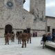 Piazza San Tommaso ad Ascoli Piceno, la Fanfara dei Bersaglieri (foto di Leonardo delle Noci)
